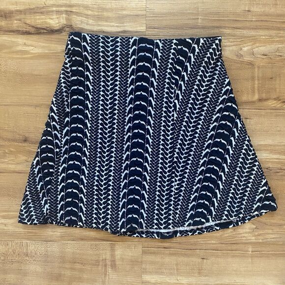 ZARA S Trafaluc Jacquard Skater Texture Pull On Geo Mini Skirt Black Stretch Y2K - Picture 7 of 10